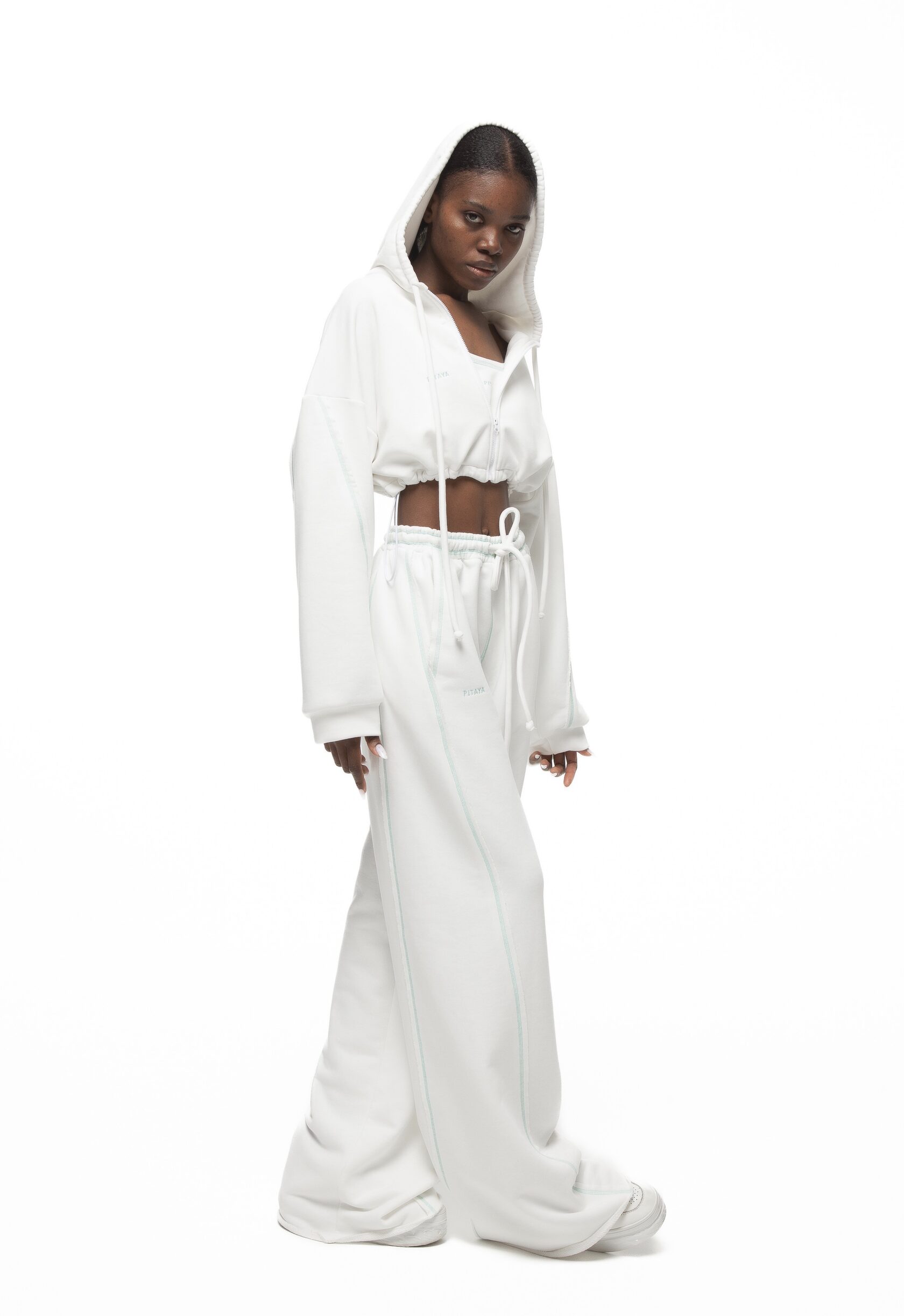 Худи MILK MIAMI в белом цвете - 40-42 (XS-S) - Молочный